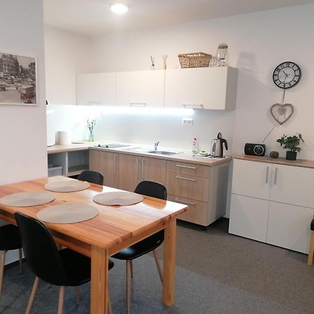 Apartman 26 Mymara Bešeňová Kültér fotó